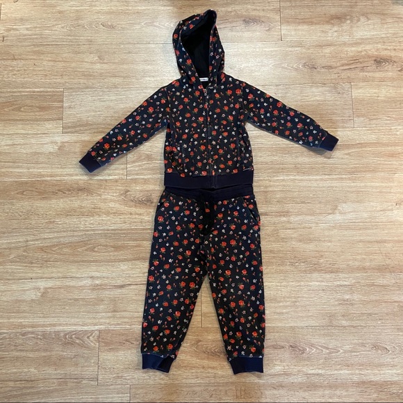 Dolce & Gabbana Other - Dolce and Gabbana Little Girl’s Floral Sweatsuit